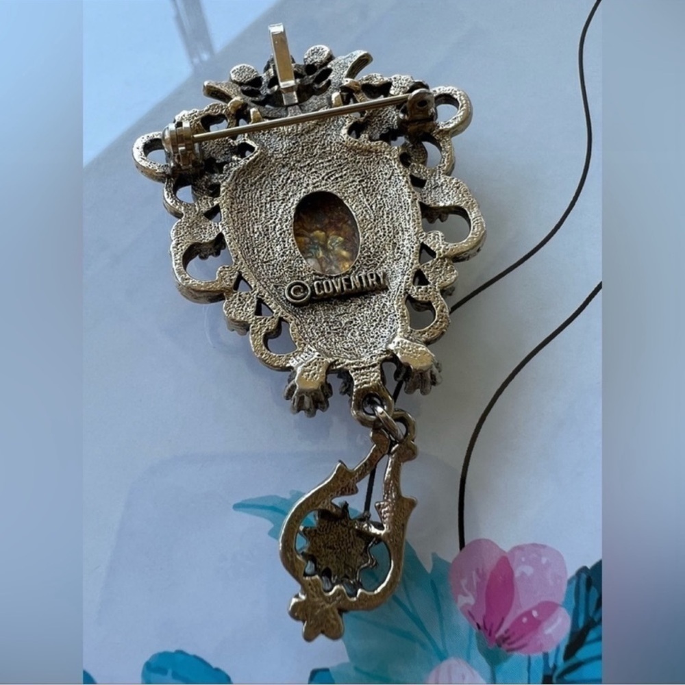 Vintage 1960’s Sarah Coventry Contessa Brooch - Picture 2 of 2